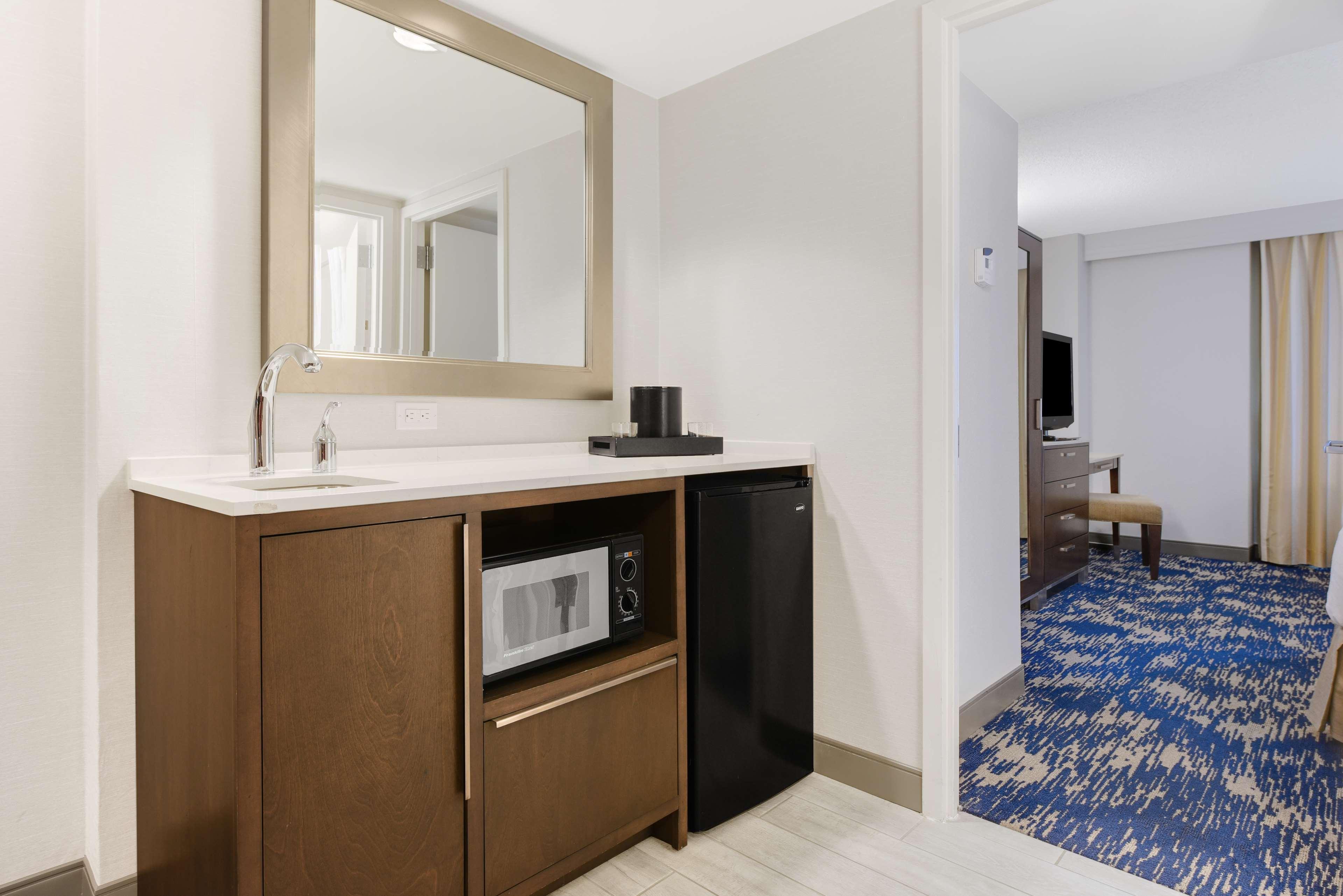 Embassy Suites By Hilton Alexandria Old Town Luaran gambar
