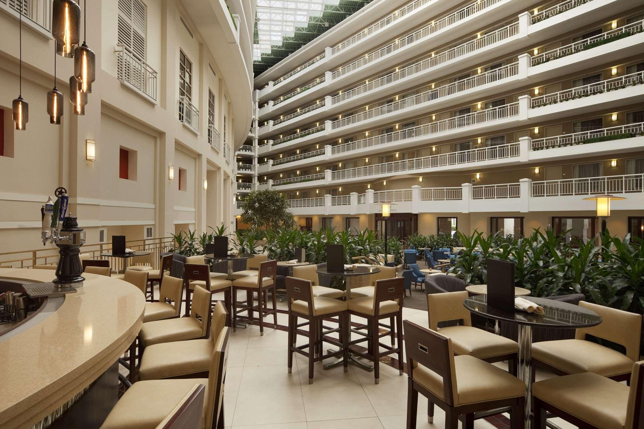 Embassy Suites By Hilton Alexandria Old Town Luaran gambar