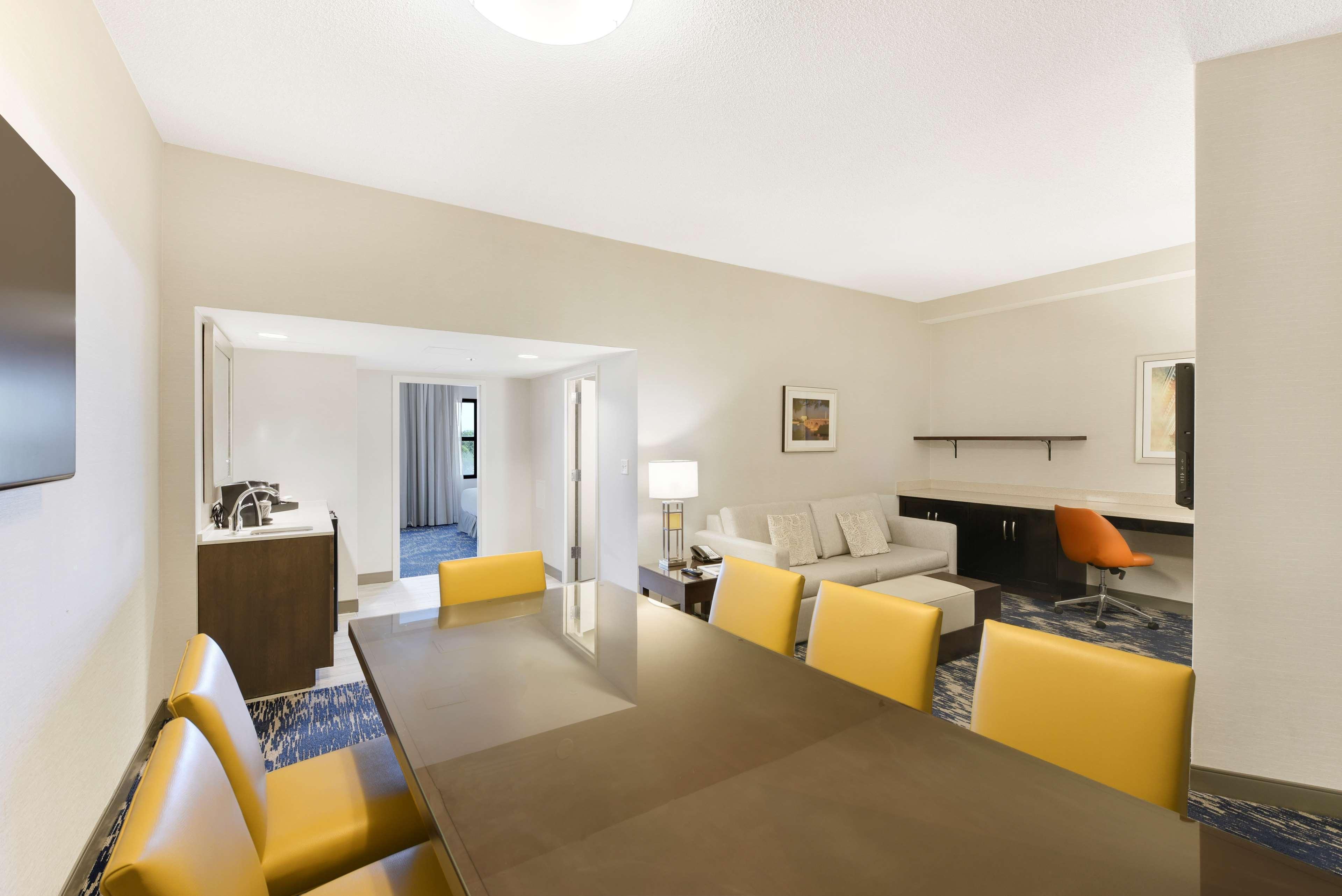 Embassy Suites By Hilton Alexandria Old Town Luaran gambar
