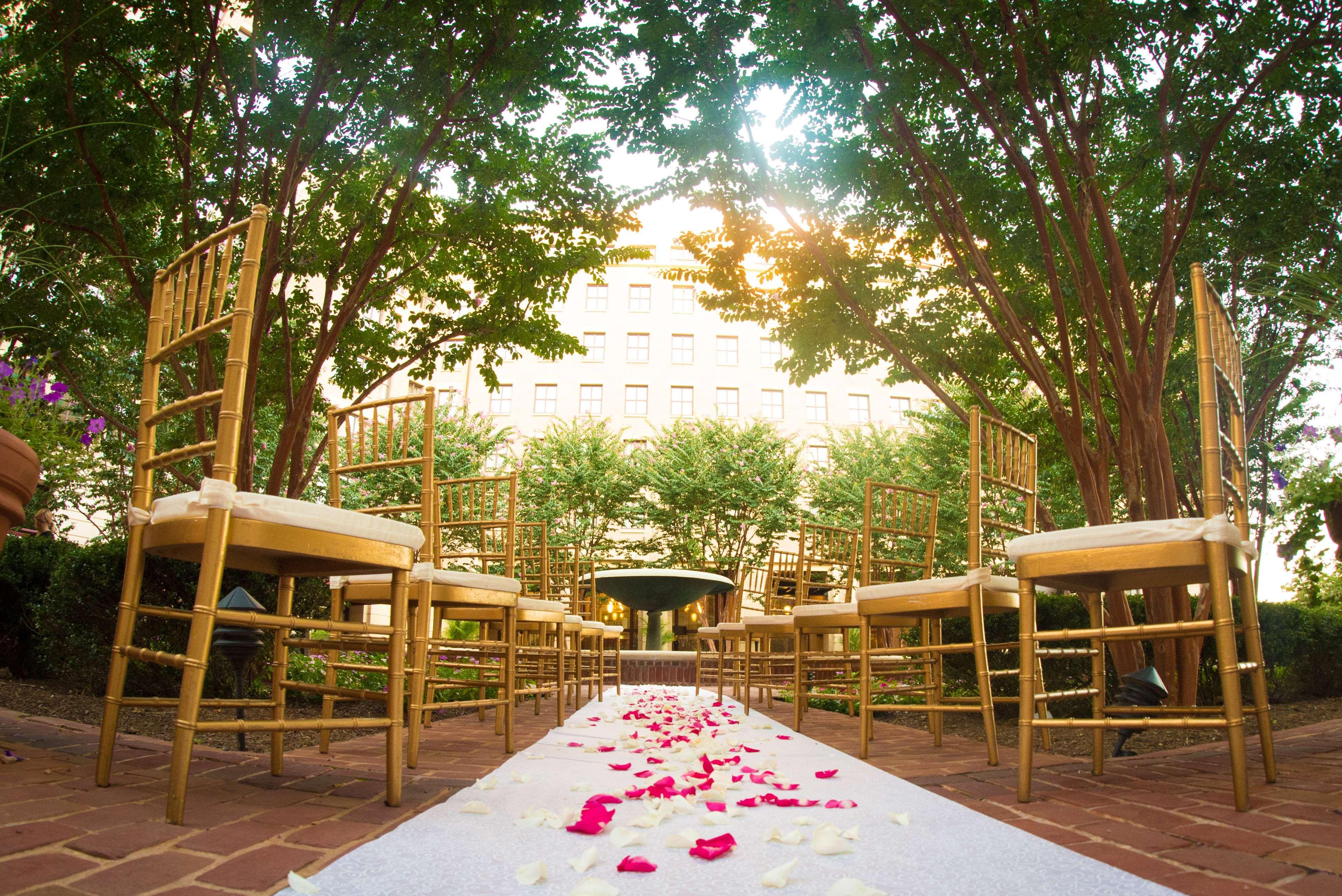 Embassy Suites By Hilton Alexandria Old Town Luaran gambar