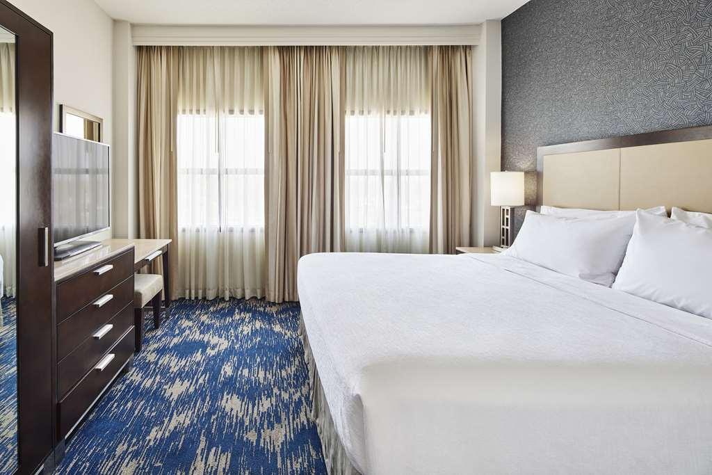 Embassy Suites By Hilton Alexandria Old Town Bilik gambar