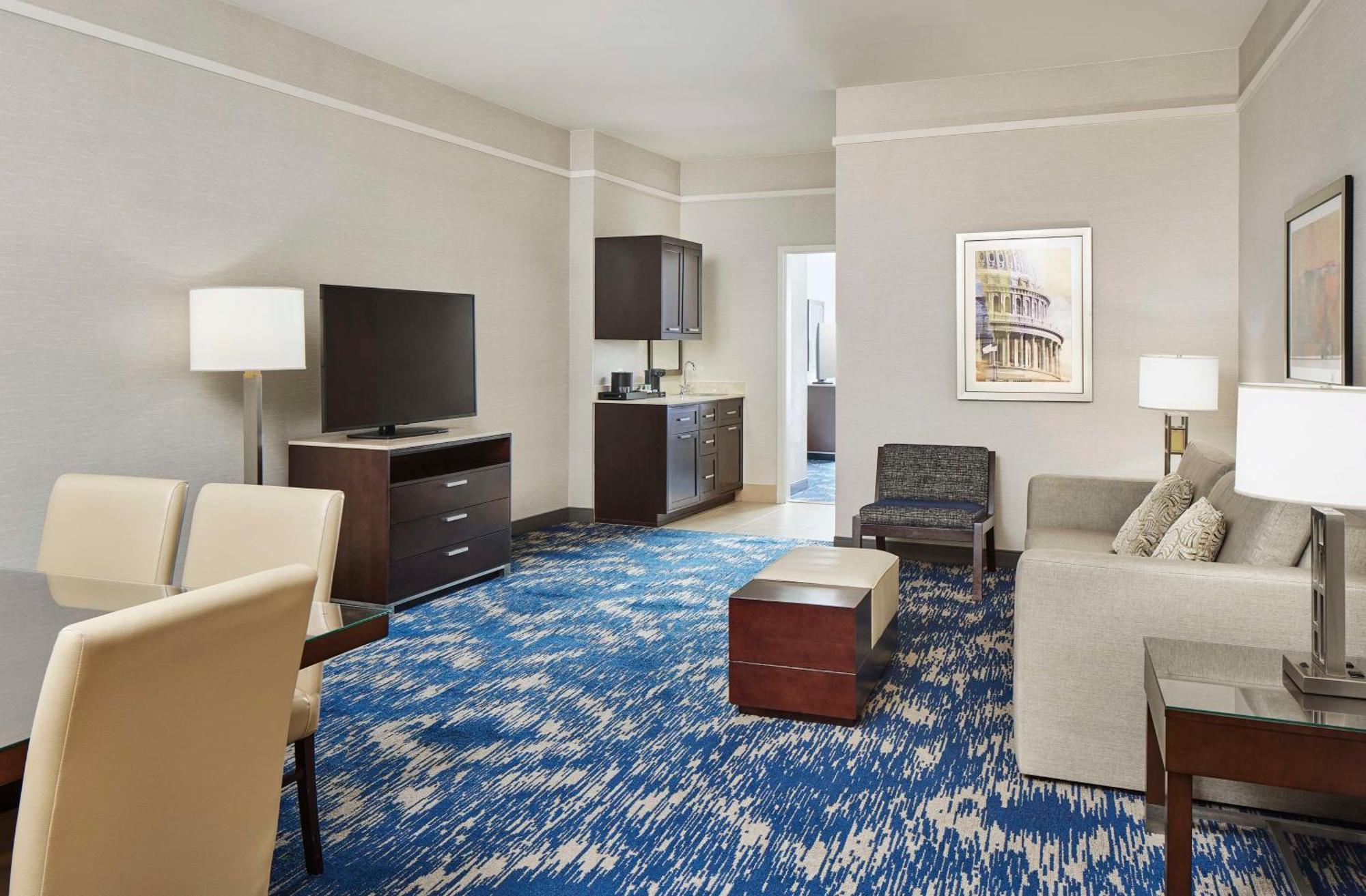 Embassy Suites By Hilton Alexandria Old Town Luaran gambar